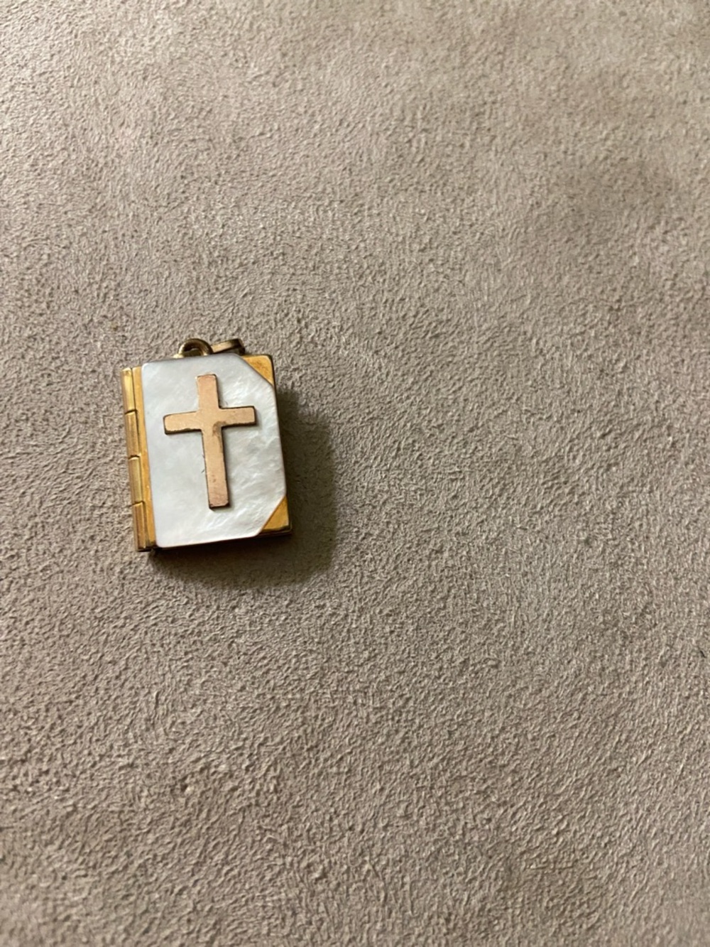 Gold-Filled Mother of Pearl Christian Locket Pendant - Lords Prayer